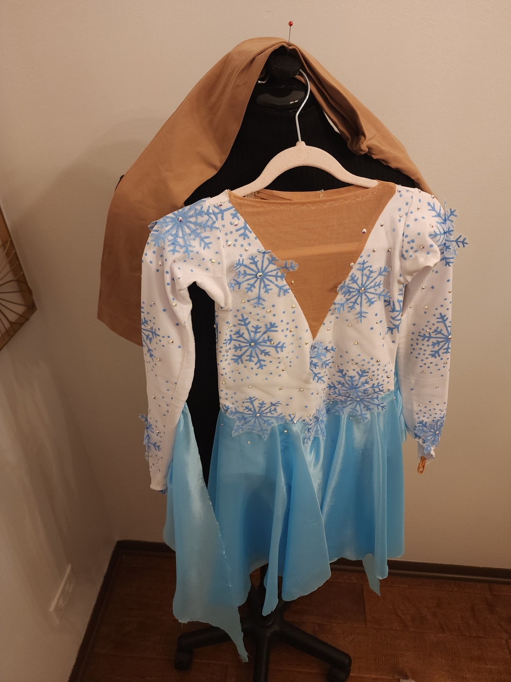 Blue Snowflake Princess Ice skating Costume Dress For Girls 6-7 Years - Picture 2 of 8